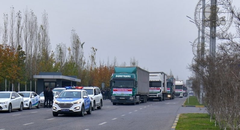 Таджикистан отправил гуманитарную помощь в переживающий последствия наводнений Пакистан 