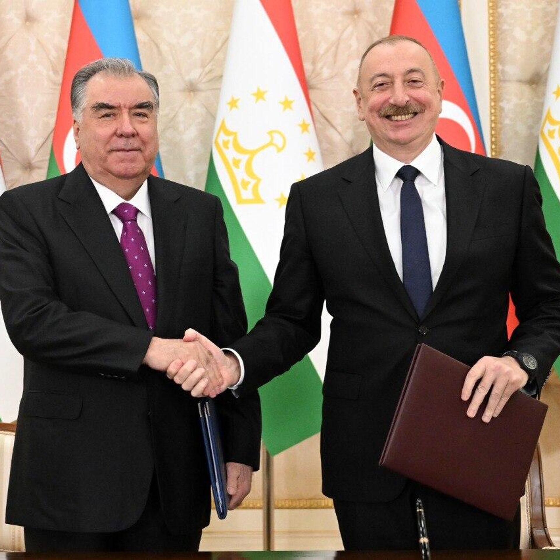 Президенты Таджикистана и Азербайджана подписали соглашение о стратегическом партнерстве