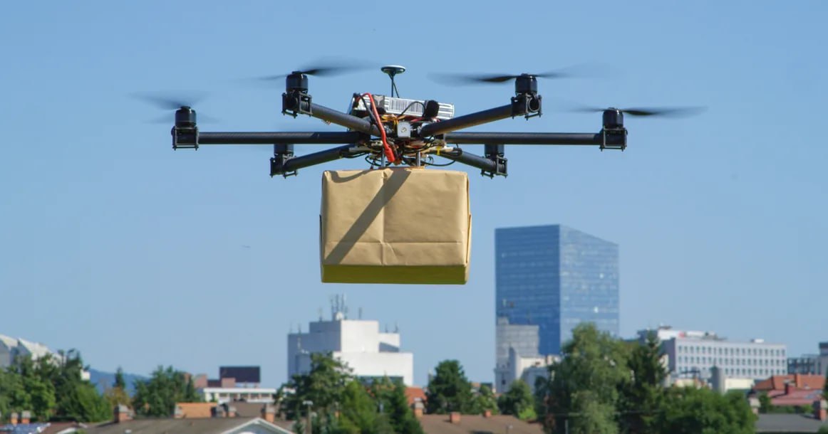 Летающие курьеры над Алматы: пилотный проект дрон-доставки запускается в январе