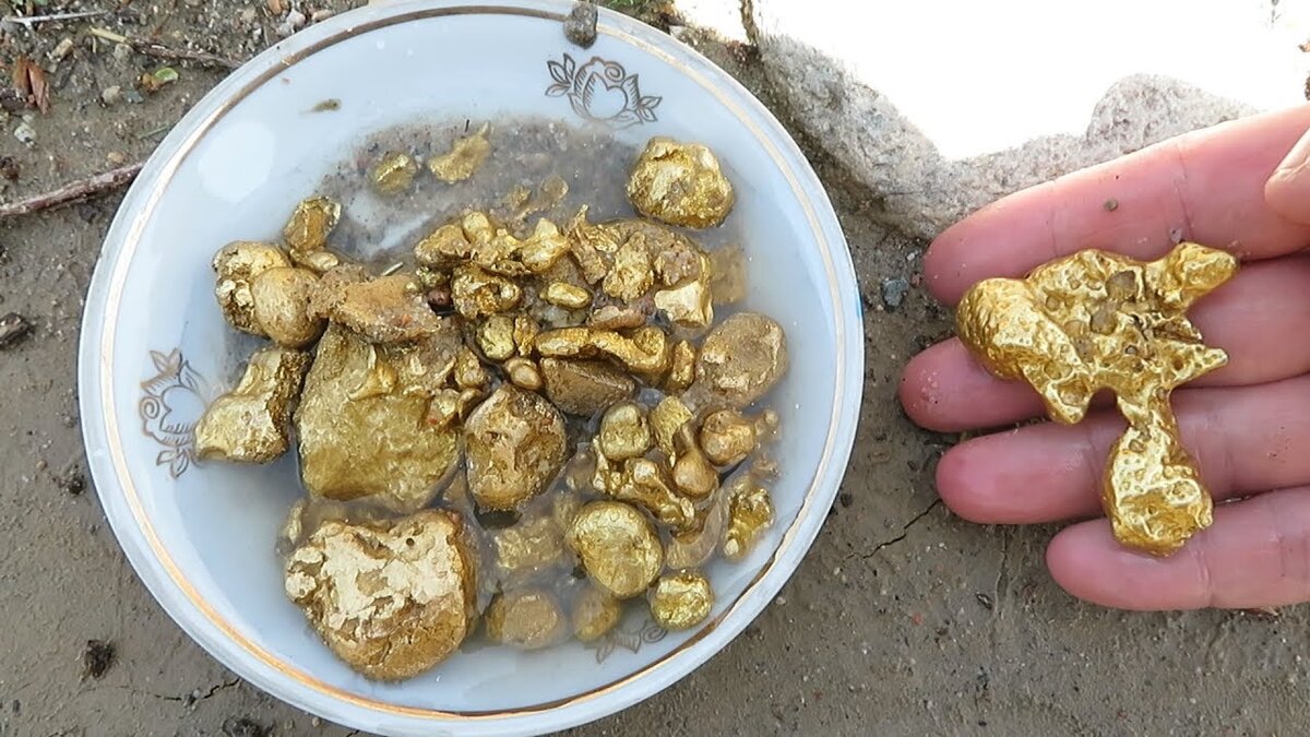 Таджикистан и Россия обнаружили перспективные месторождения золота и серебра