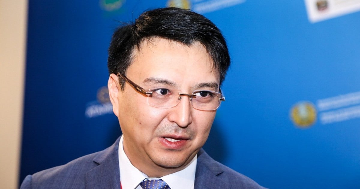 Нуржан Альтаев: ужимки политического альфонса