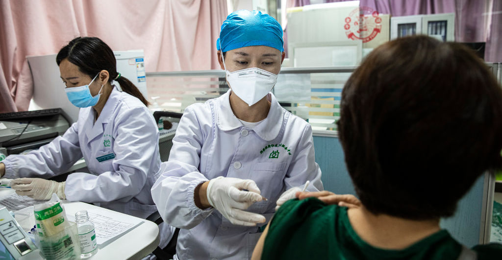 Тревожный туман над Китаем: Неизвестная болезнь и молчание Пекина