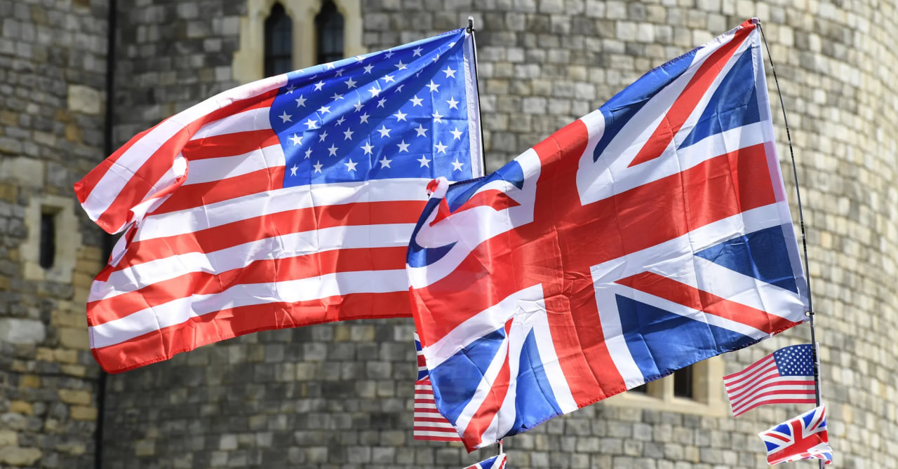 Как США и Великобритания «бьются» за влияние в Таджикистане