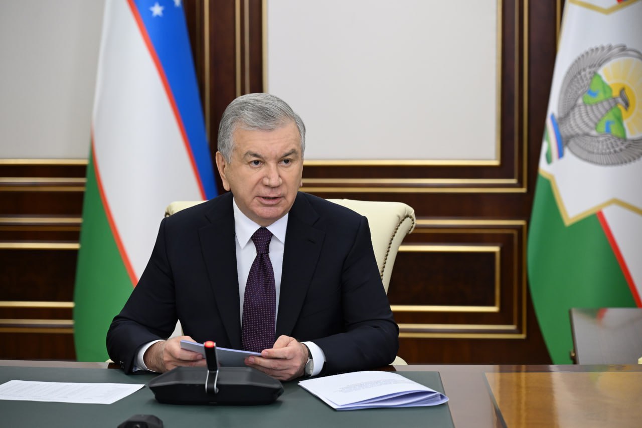Мирзиёев призвал к ускорению уборки хлопка и подготовке Узбекистана к зимнему периоду