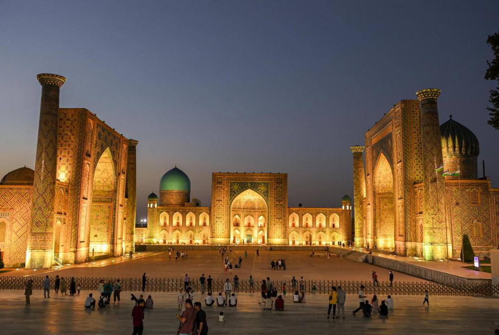 Узбекистан планирует привлечь в страну 1 млн российских туристов