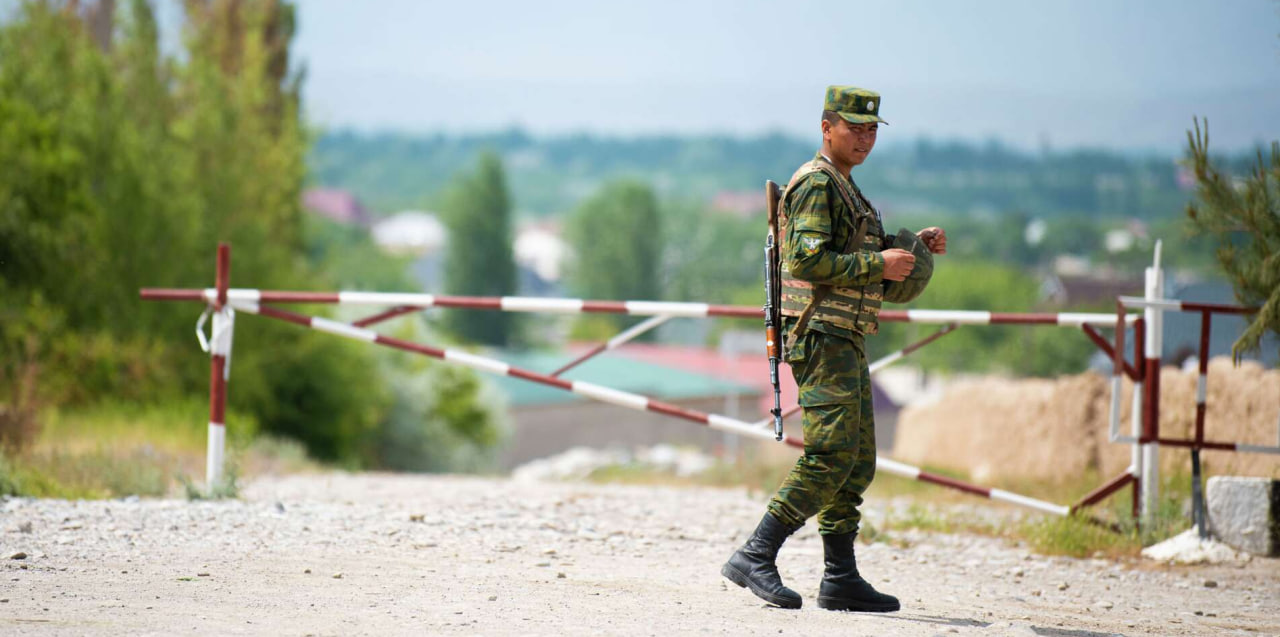 Линия границы между Таджикистаном и Кыргызстаном описана на 94% 