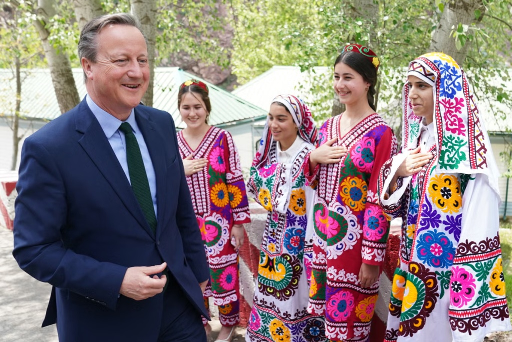 Азиатское турне Дэвида Кэмерона: «англичанка» снова гадит