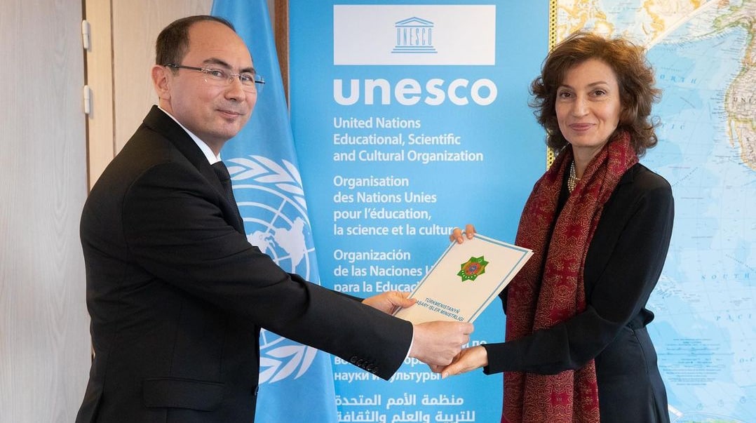 Постоянный представитель Туркменистана получил аккредитацию ЮНЕСКО