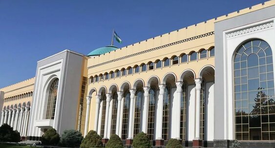 МИД Узбекистана встретился с изгнанными из страны каракалпаками