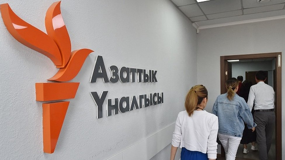 Садыр Жапаров поддержал идею Илона Маска сократить избыточные СМИ