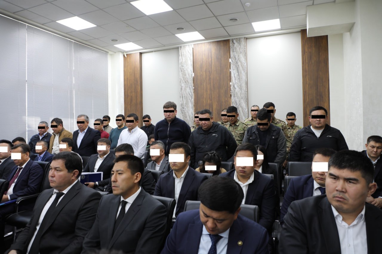 В Кыргызстане задержаны 24 чиновника по делу о контрабанде товаров из ЕАЭС