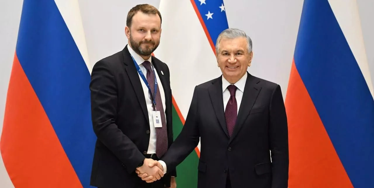 Лидер Узбекистана встретился с помощником российского президента