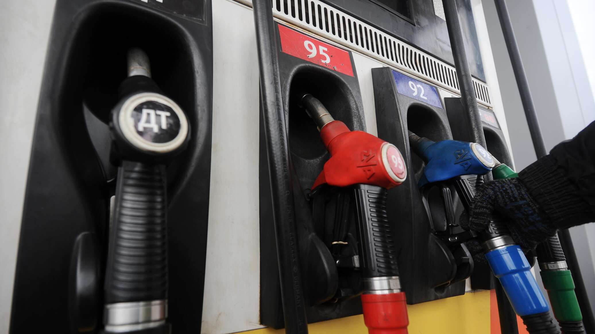 Минэнерго Узбекистана: цены на бензин в республике не поднялись